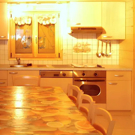 A Avec Terrasse Et Jardin Cloture לה ברסה