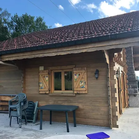 De 5 Avec Terrasse Amenagee Et Wifi A A 9 Km Des Pistes Chalet