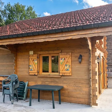 De 5 Avec Terrasse Amenagee Et Wifi A A 9 Km Des Pistes Chalet