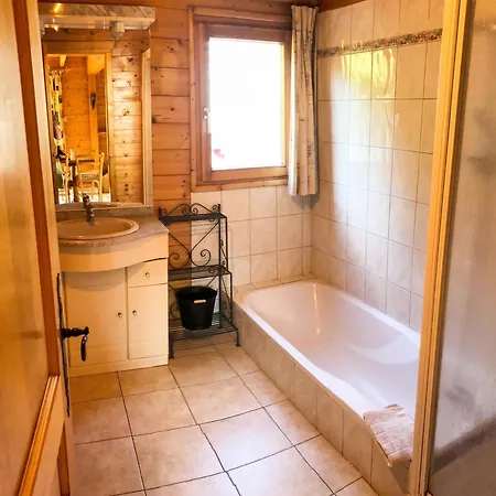 Chalet A Avec Terrasse Et Jardin Cloture *