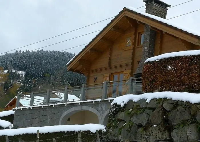 De 5 Avec Terrasse Amenagee Et Wifi A A 9 Km Des Pistes Chalet